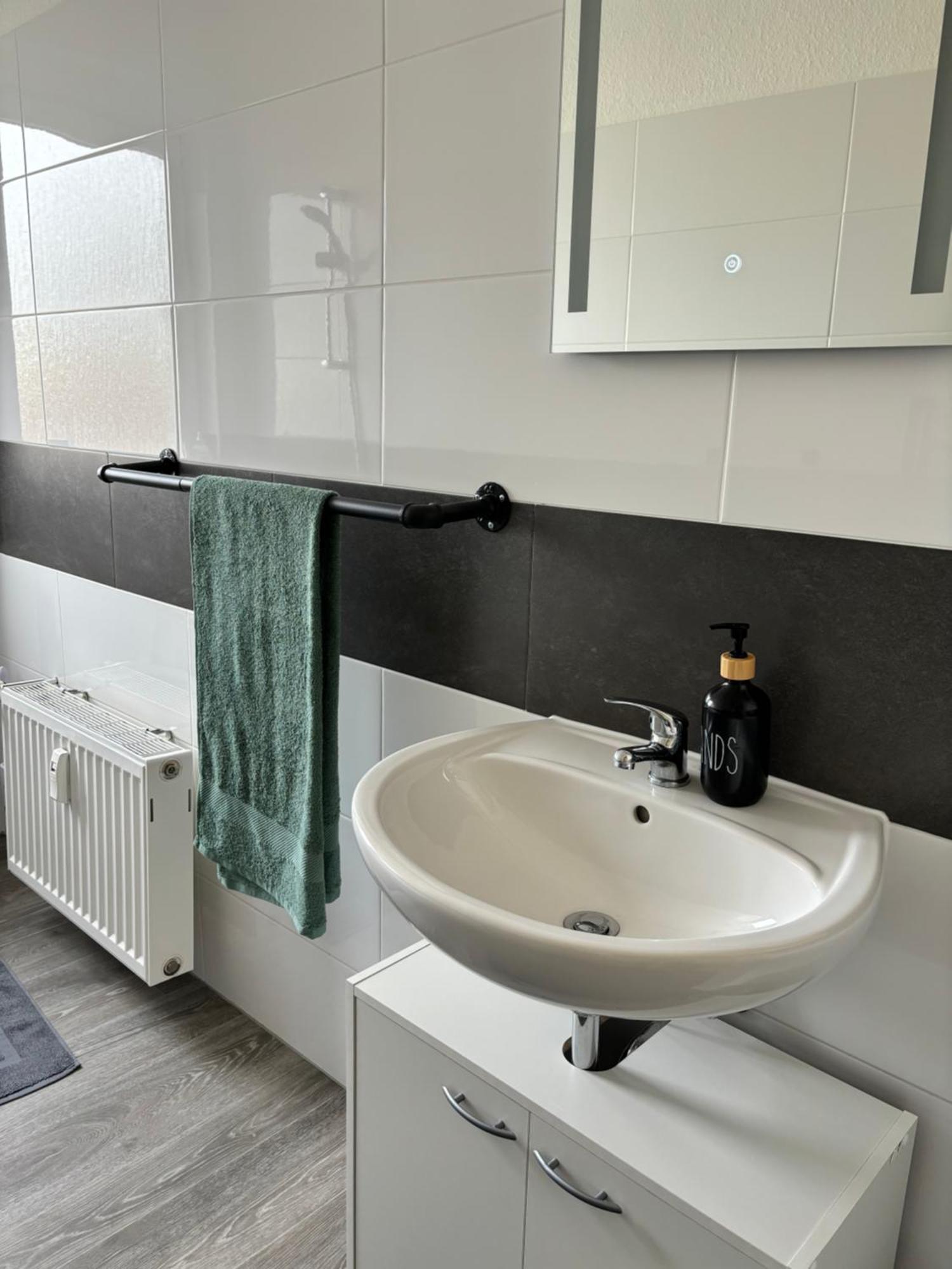 Gemuetliches Innenstadtnest, Zentrale Lage, 88Qm, Kostenfreier Parkplatz, Fuer Bis Zu 6 Personen Cottbus Exterior photo